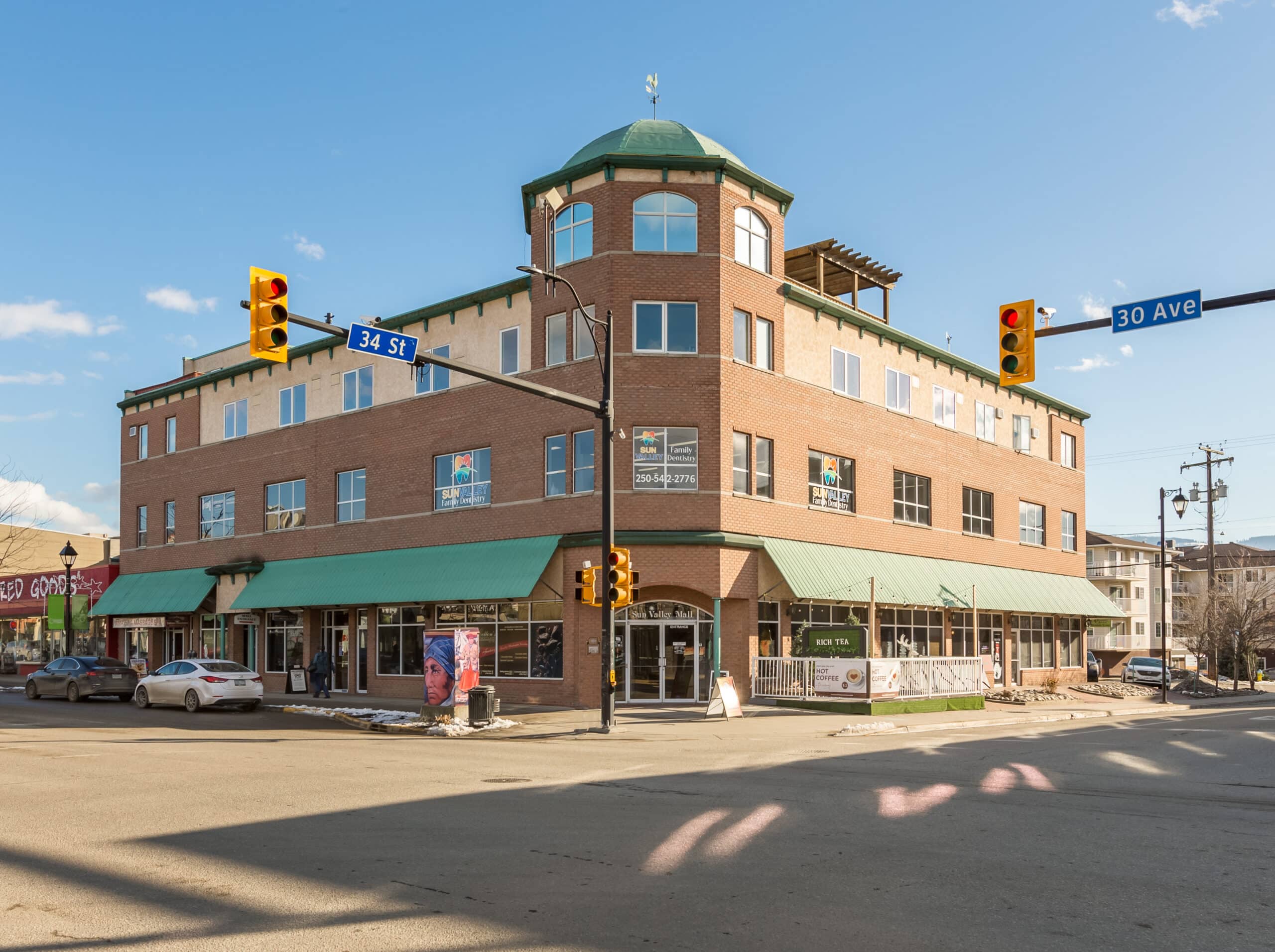 1 Front of Building Vernon Dentist Office